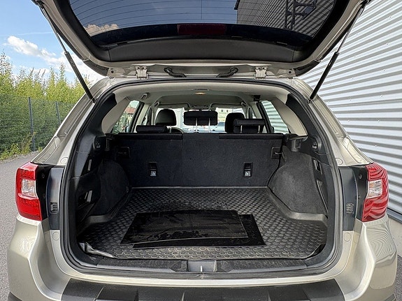 Subaru Outback 8 of 21