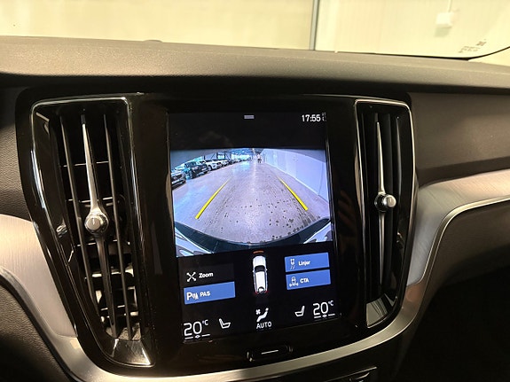 Volvo V60 16 of 25