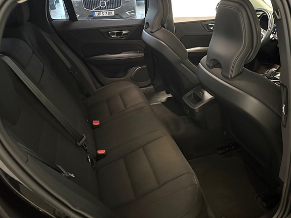 Volvo V60 22 of 25
