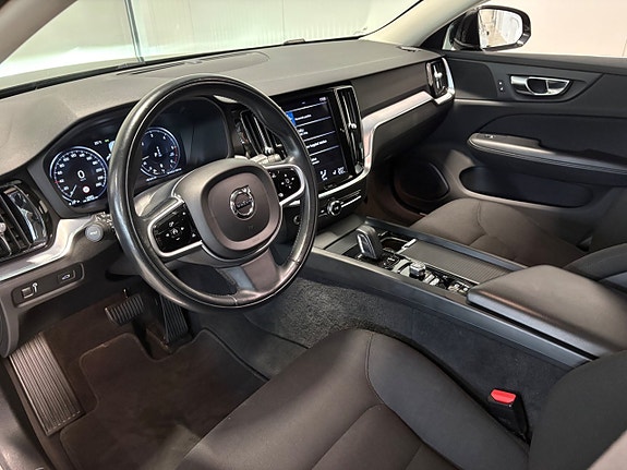 Volvo V60 7 of 25