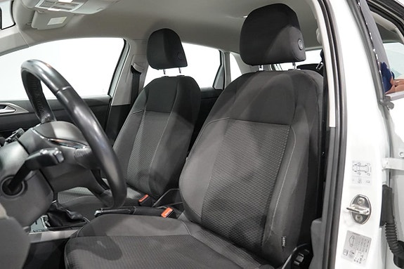 Volkswagen Polo 8 of 12