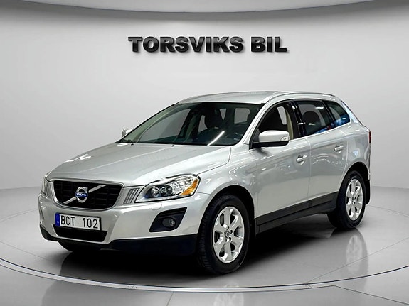 Volvo XC60 2 of 22