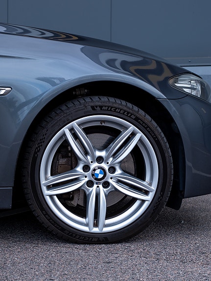 BMW 530d 2 of 8