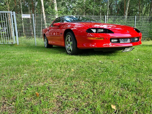 Chevrolet Camaro 3 of 5