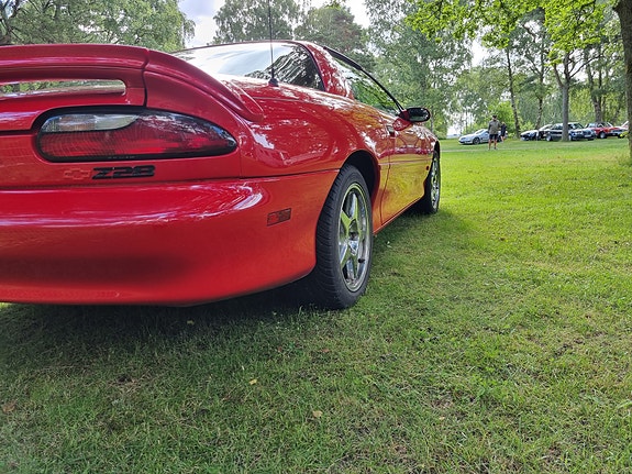 Chevrolet Camaro 4 of 5