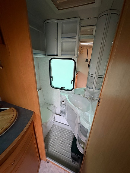Adria Unica 502LH 5 of 8