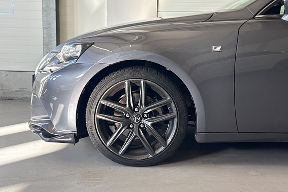 Lexus IS250 5 of 20