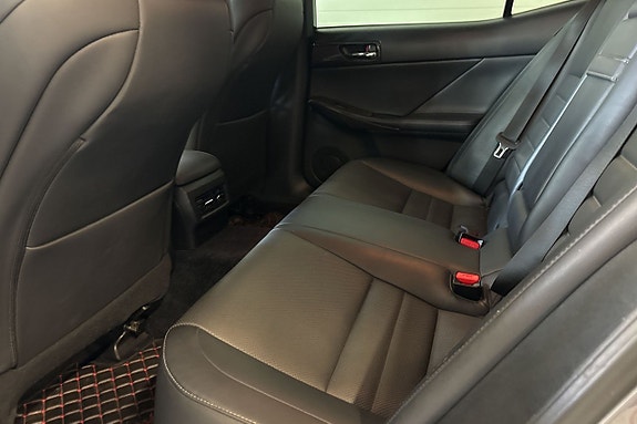 Lexus IS250 10 of 20