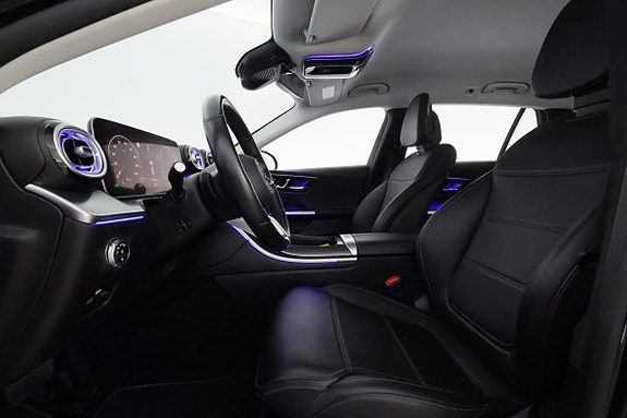 Mercedes-Benz C300 10 of 29
