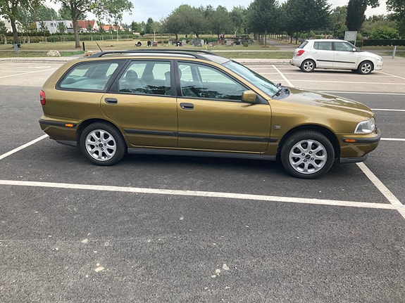 Volvo V40 5 of 11