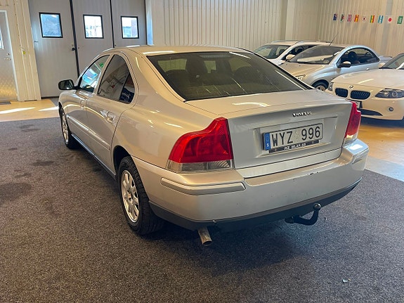 Volvo S60 4 of 9