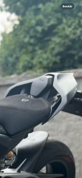 Ducati Streetfighter V4s 4 of 7