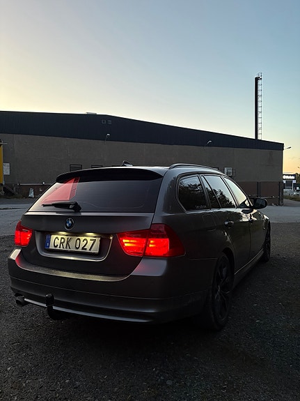 BMW 318d 3 of 8