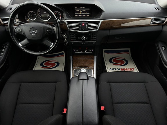 Mercedes-Benz E350 20 of 27