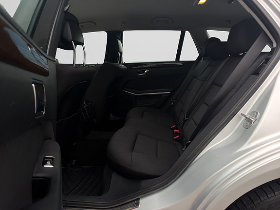 Mercedes-Benz E350 23 of 27