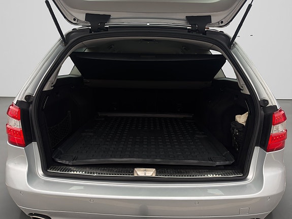 Mercedes-Benz E350 25 of 27
