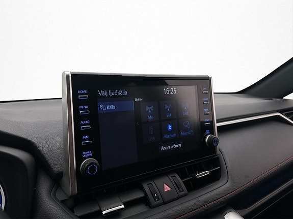 Toyota RAV4 23 of 30