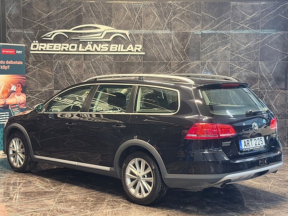 Volkswagen Passat Alltrack 5 of 19