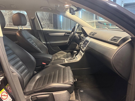 Volkswagen Passat Alltrack 13 of 19