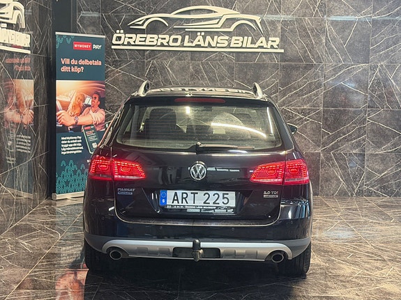Volkswagen Passat Alltrack 11 of 19
