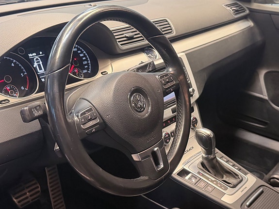 Volkswagen Passat Alltrack 19 of 19