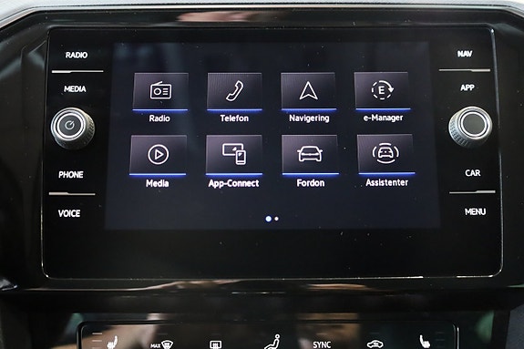 Volkswagen Passat 24 of 30
