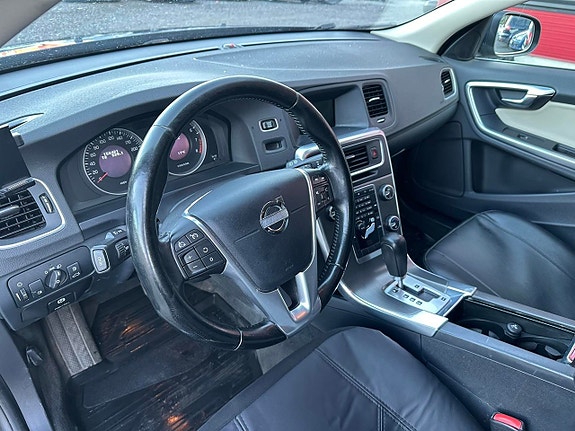 Volvo V60 5 of 5