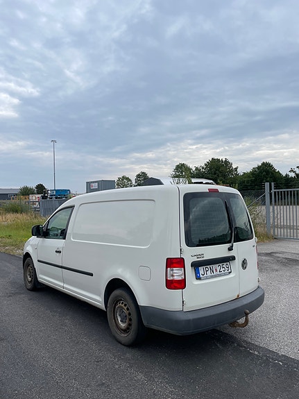 Volkswagen Caddy Maxi 3 of 8