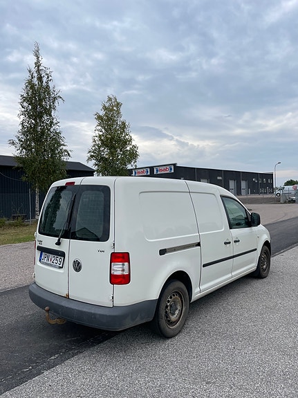 Volkswagen Caddy Maxi 4 of 8