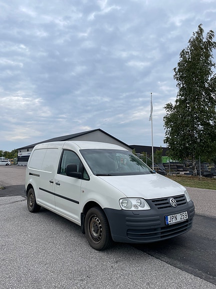 Volkswagen Caddy Maxi 2 of 8