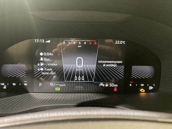Skoda Karoq 9 of 17