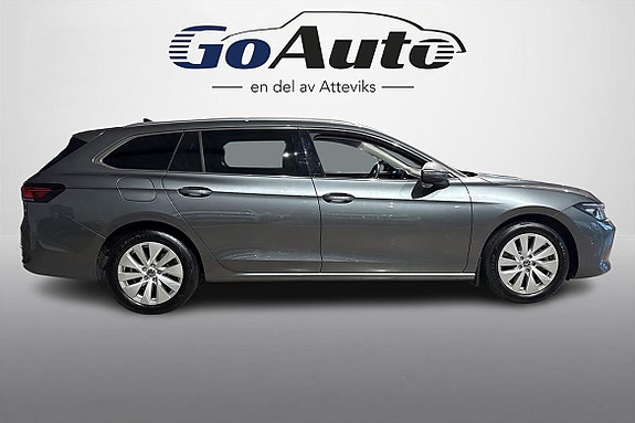 Volkswagen Passat 2 of 21