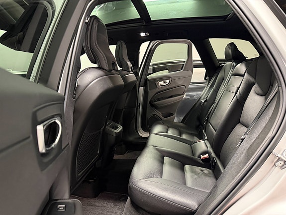 Volvo XC60 27 of 29