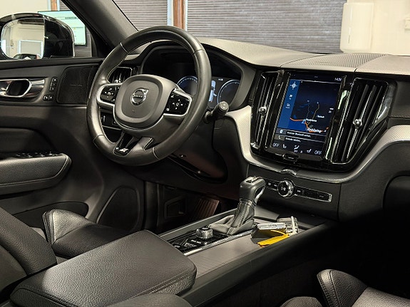 Volvo XC60 18 of 29