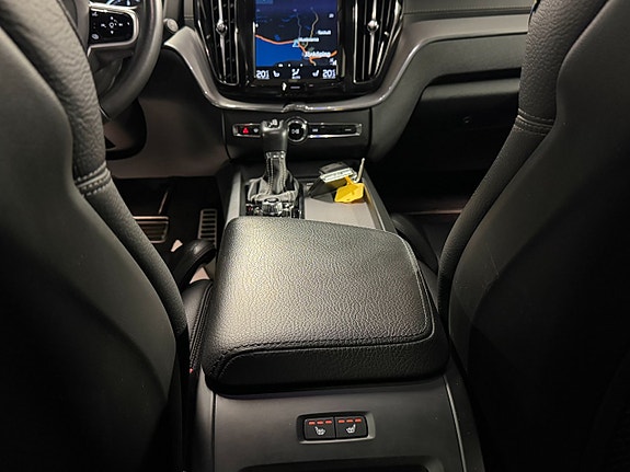 Volvo XC60 20 of 29