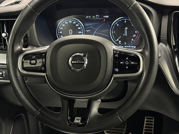Volvo XC60 12 of 29