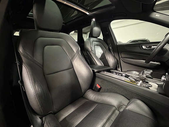Volvo XC60 26 of 29