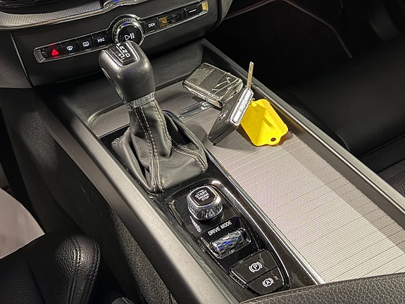Volvo XC60 19 of 29