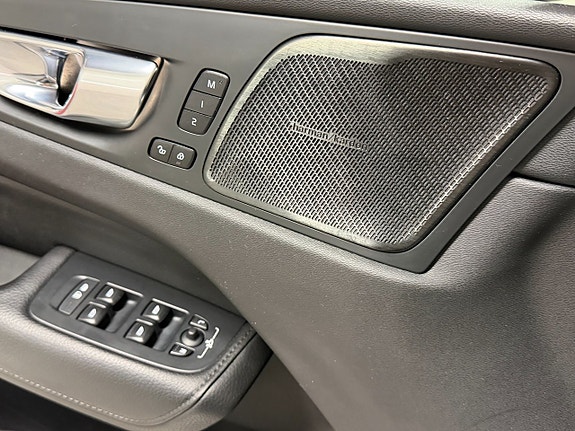 Volvo XC60 21 of 29