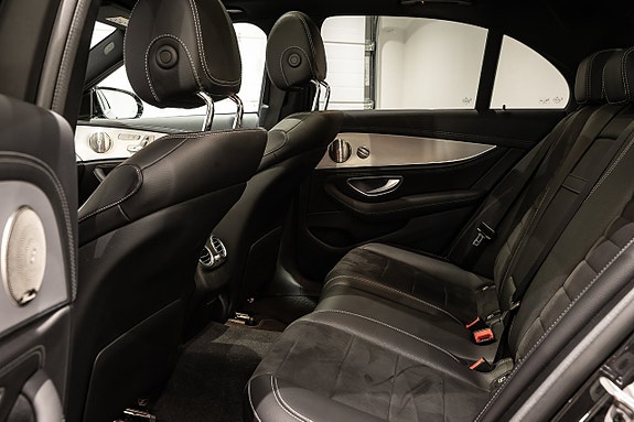 Mercedes-Benz E300 de 7 of 18