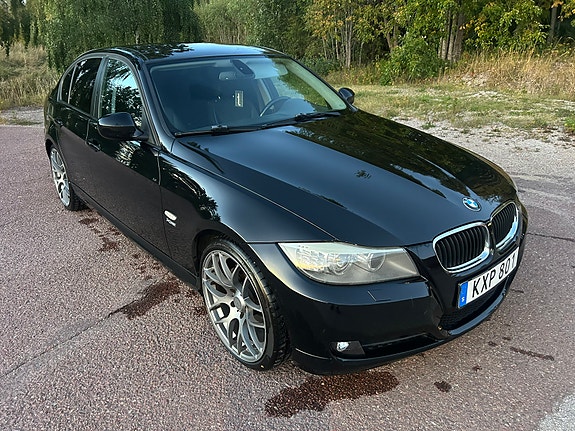 BMW 320d 3 of 5
