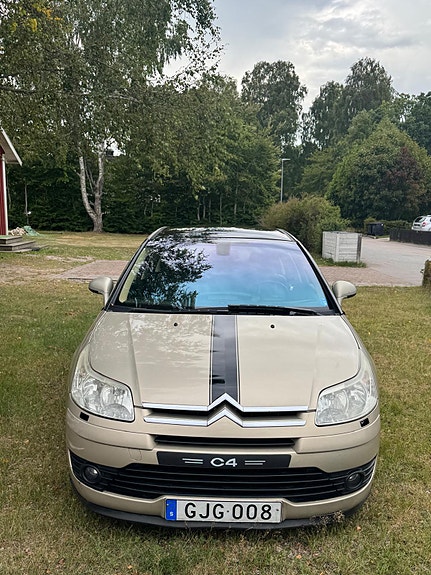 Citroen C4 2 of 12