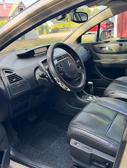 Citroen C4 10 of 12