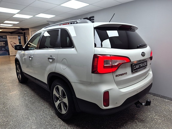 Kia Sorento 4 of 26