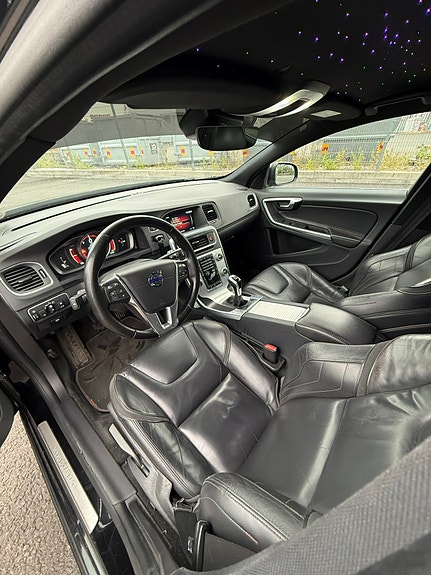 Volvo V60 5 of 9