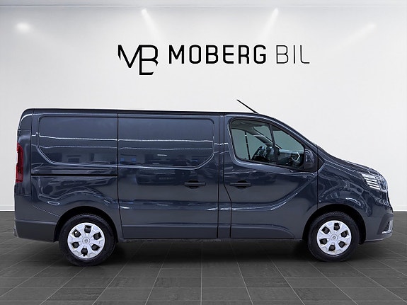 Renault Trafic 4 of 15
