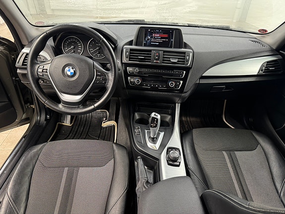 BMW 118i 4 of 7