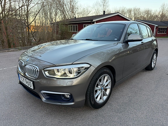 BMW 118i 2 of 7