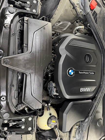 BMW 118i 5 of 7