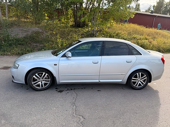 Audi A4 3 of 11